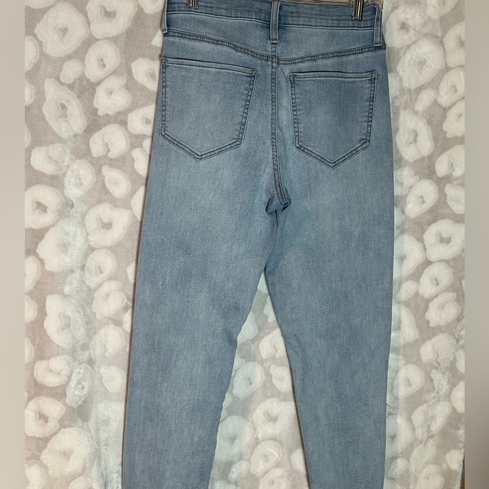 So Hi-Rise Mom Jeans - Picture 2 of 3